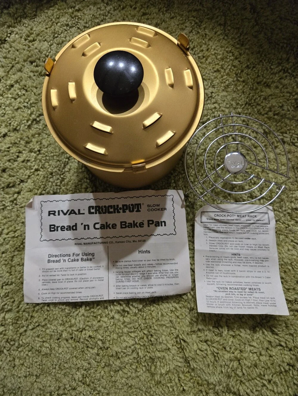 Rival Crock-Pot Gold Bread 'n Cake Bake Pan with Rack